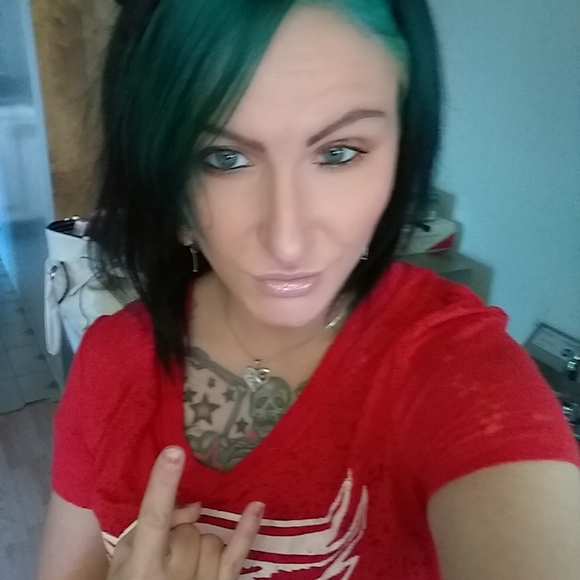 Meet your Posher, Hope - Picture 3 of 8